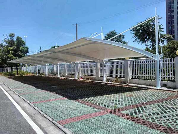 抗風防雨膜頂棚，守護您的美好生活