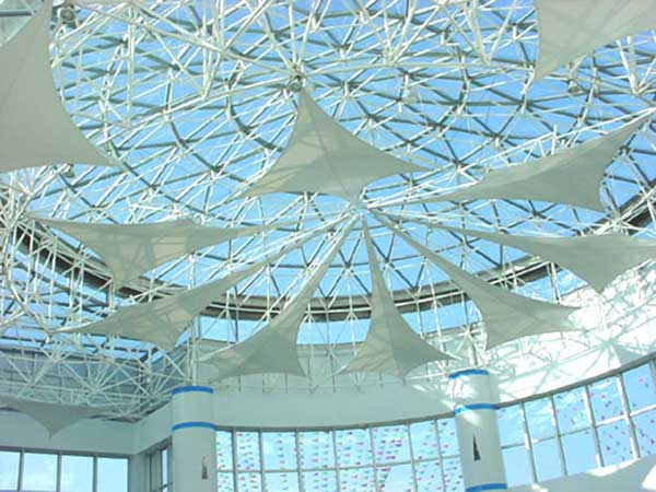 PTFE膜結(jié)構(gòu)車棚：愛車之家，遮風(fēng)擋雨