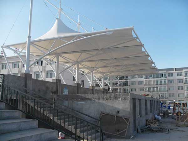 四川PTFE膜結(jié)構(gòu)自行車棚：蜀地車棚，品質(zhì)之選