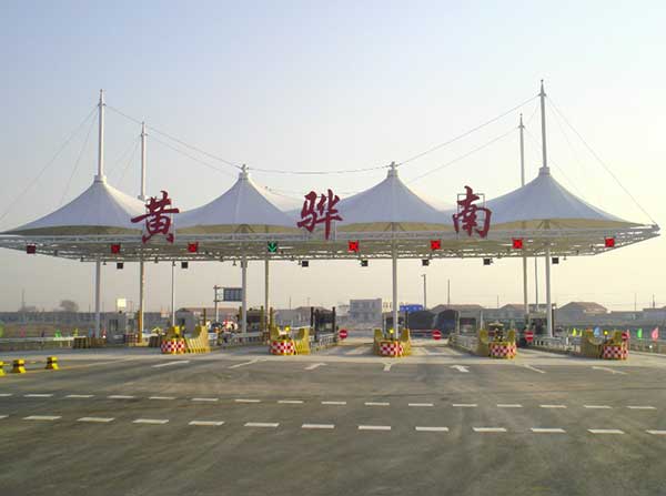 四川PTFE膜結(jié)構(gòu)停車棚：蜀地停車，便捷安全